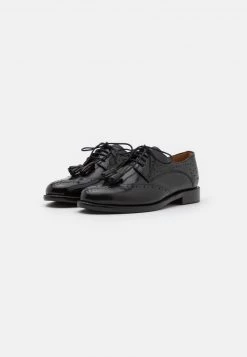 Melvin & Hamilton SELINA 41 Derbies Black Femme -Melvin & Hamilton Soldes 03121860f6b542d78f65f9eb686332c6