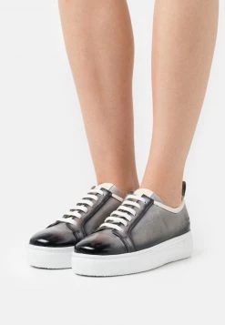 Melvin & Hamilton Femme AMBER 6 Baskets Basses Grey
