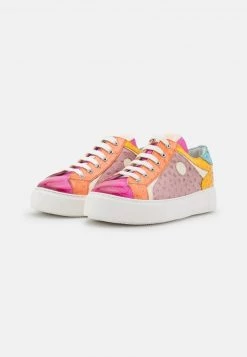 Melvin & Hamilton Femme AMBER 4 Baskets Basses Fuxia/mild Orange/white/argilla/sun/laguna/extra White/black -Melvin & Hamilton Soldes 568fce798ee643019f5538ba3cb9936a