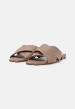 Melvin & Hamilton BROOKE 6 Mules Soia/white/natural Femme 10 Melvin & Hamilton BROOKE 6 Mules Soia/white/natural Femme -Melvin & Hamilton Soldes 5968af29488742c8b14d81fa9040478f