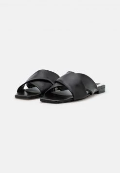 Melvin & Hamilton BROOKE 6 Mules Black/white Femme -Melvin & Hamilton Soldes 5a1ee2ee36824eb2bd8e463be937897c