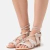 Melvin & Hamilton Femme SANDRA 11 Sandales Ivory/egg/natural