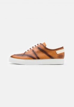 Melvin & Hamilton HARVEY 15 Baskets Basses Brown Homme