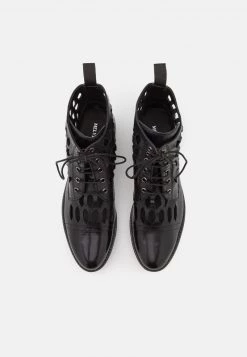 Melvin & Hamilton Femme SELINA 51 Bottines à Lacets Black -Melvin & Hamilton Soldes 8ad5bbb61f464b9b8520bea5601642af