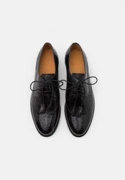 Melvin & Hamilton SELINA 41 Derbies Black Femme -Melvin & Hamilton Soldes a9e2d81d61b245a496e0932594dcc93c