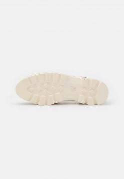 Melvin & Hamilton Mocassins Monza/tan/beige/off White Femme 12 Melvin & Hamilton Mocassins Monza/tan/beige/off White Femme -Melvin & Hamilton Soldes ac247d21a3e64bb29884c2326183d900