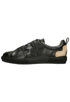 Melvin & Hamilton Homme HARVEY 31 Baskets Basses Black