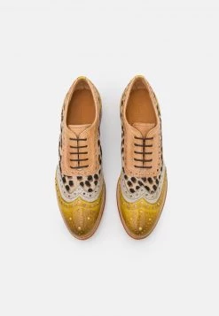 Melvin & Hamilton SELINA 56 Derbies Vegas/olivine/digital/sand/rich Tan/natural Femme 13 Melvin & Hamilton SELINA 56 Derbies Vegas/olivine/digital/sand/rich Tan/natural Femme -Melvin & Hamilton Soldes b73a4bf3c3e44af1be8e5671d7c94b5c