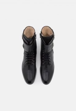 Melvin & Hamilton Femme SUSAN 90 Bottines à Lacets Black 13 Melvin & Hamilton Femme SUSAN 90 Bottines à Lacets Black -Melvin & Hamilton Soldes b903af563150435893fb1612ff4b6984