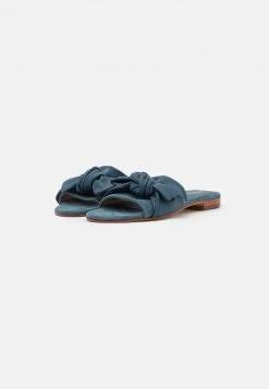Melvin & Hamilton HANNA 65 Mules Navy/beige/natural Femme 10 Melvin & Hamilton HANNA 65 Mules Navy/beige/natural Femme -Melvin & Hamilton Soldes cec04d860ad14cc9ab8194a2944f1fff