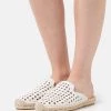 Melvin & Hamilton Femme BREE 4 Mules White -Melvin & Hamilton Soldes ebbfd5a022b149d0af9f9889687d3340