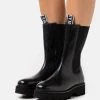 Melvin & Hamilton SYBILL 5 Bottes à Plateau Black Femme -Melvin & Hamilton Soldes f719f8ad2dc24d51a1fa3c62ff9d3814