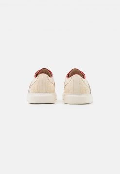 Melvin & Hamilton Homme HARVEY 34 Baskets Basses Ivory 10 Melvin & Hamilton Homme HARVEY 34 Baskets Basses Ivory -Melvin & Hamilton Soldes fac4607095a74827bc65daae59041b7c